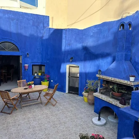 Anedosa Cave House *